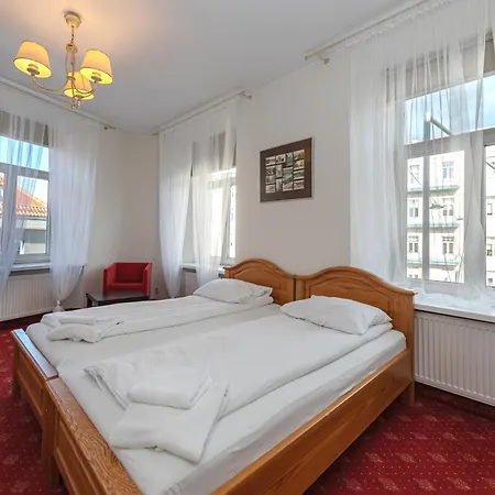 Alexa Old Town 3*