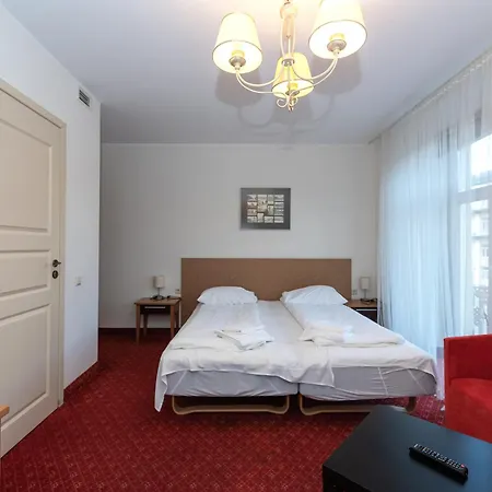 Alexa Old Town Hotel 3*