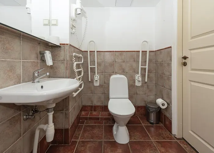 מלון Alexa Old Town 3*