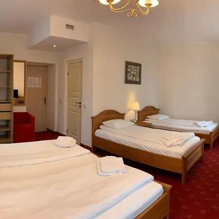 Hotel Alexa Old Town 3*