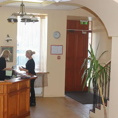 Alexa Old Town 3* וילנה