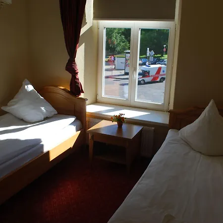 Alexa Old Town מלון 3*