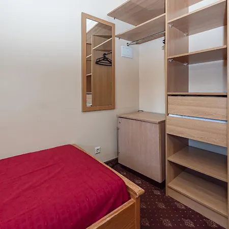 Alexa Old Town 3* וילנה