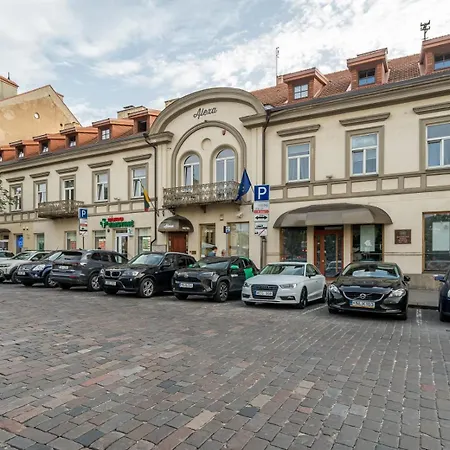 מלון Alexa Old Town 3*