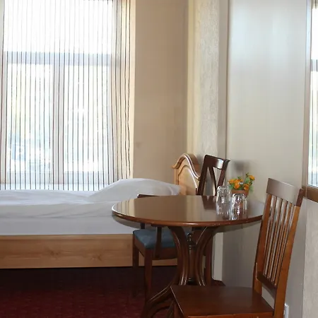 Hotel Alexa Old Town 3*