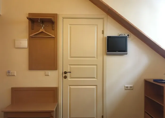 Alexa Old Town Отель