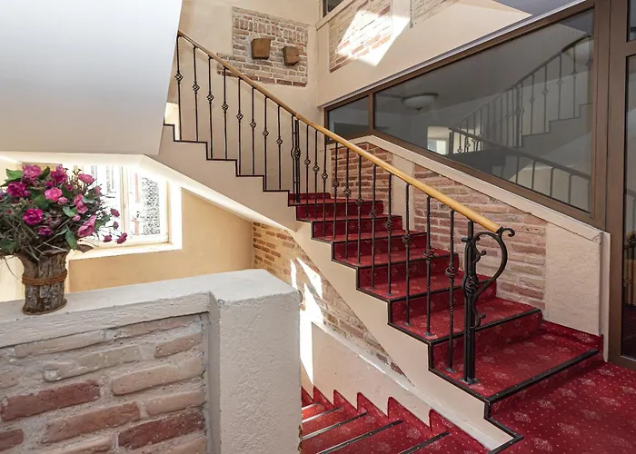 Alexa Old Town 3* Вильнюс